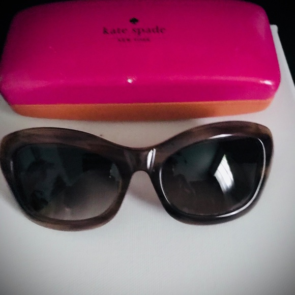 kate spade Accessories - 🌈 Kate Spade Sunglasses